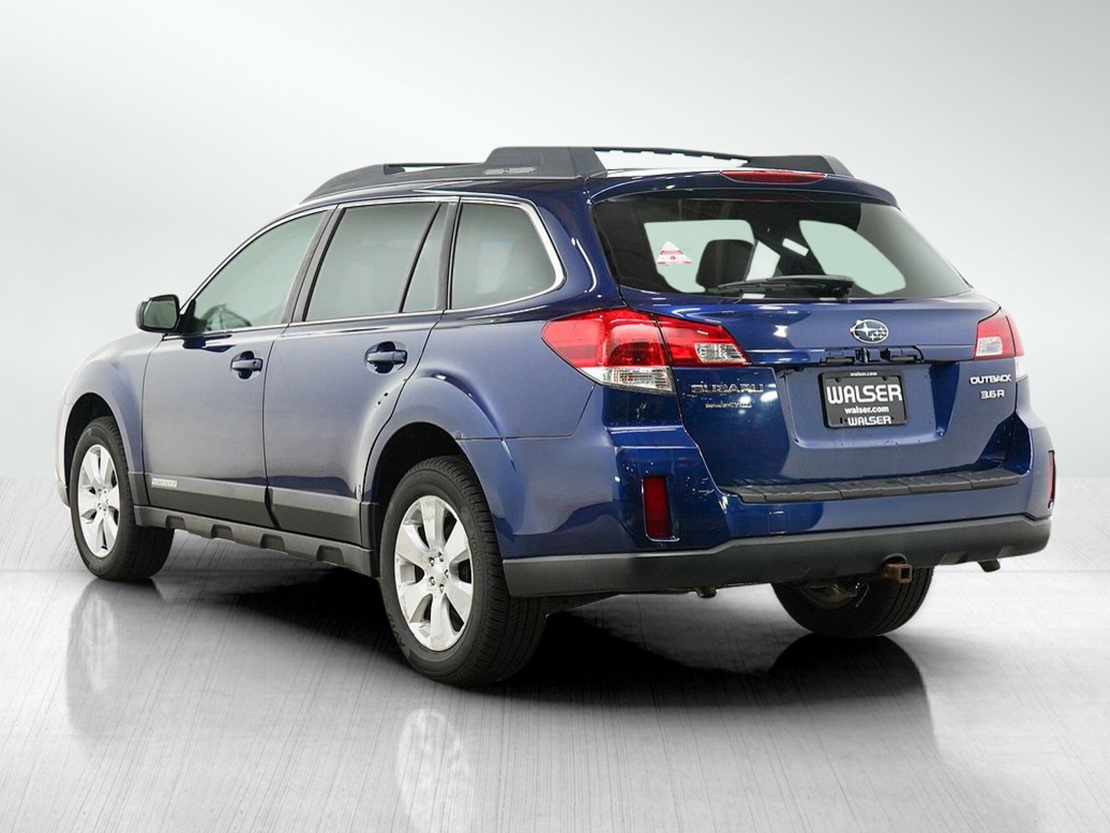 Used 2010 Azurite Blue Pearl Subaru 3.6R image 3