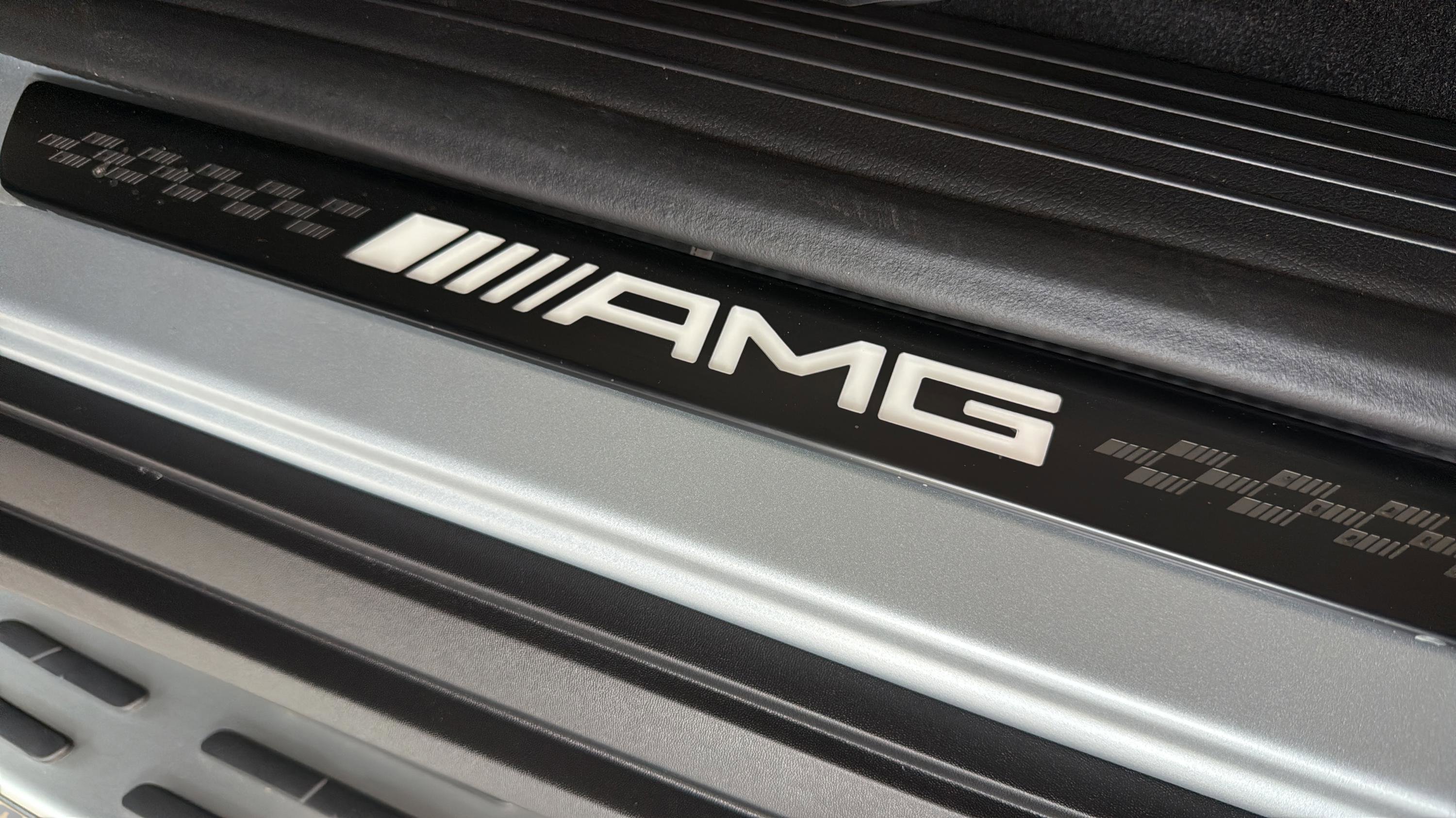 New 2026 MANUFAKTUR Signature Cirrus Silver Magno Mercedes-Benz AMG® GLS 63 image 11