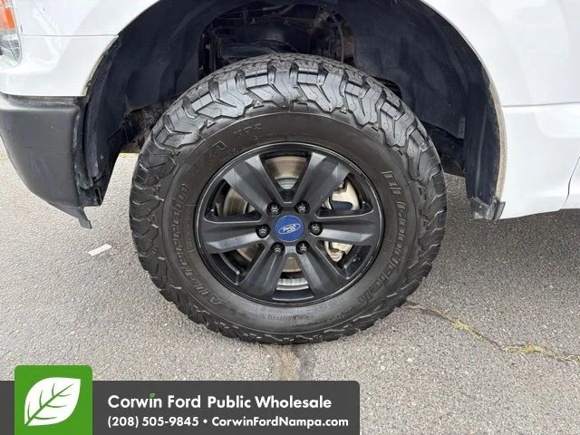 Used 2018 White Ford XLT image 9