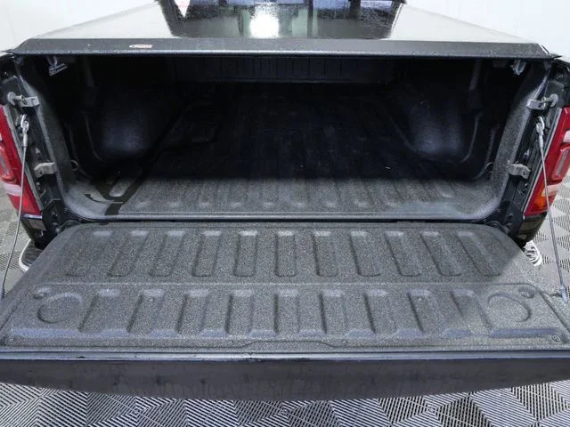 Used 2019 Black Ram Laramie image 12