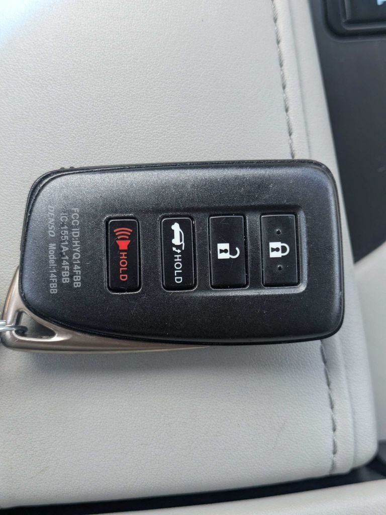 Used 2019 Black Lexus 350 image 39