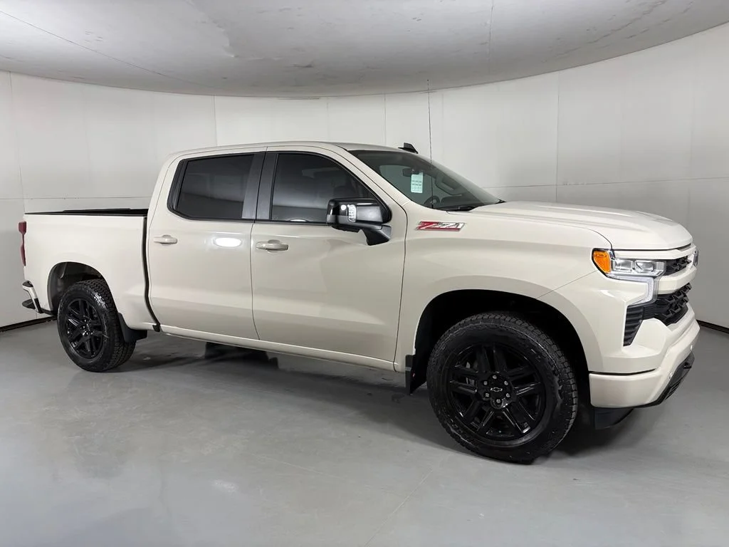 New 2026 White Sands Chevrolet RST image 11