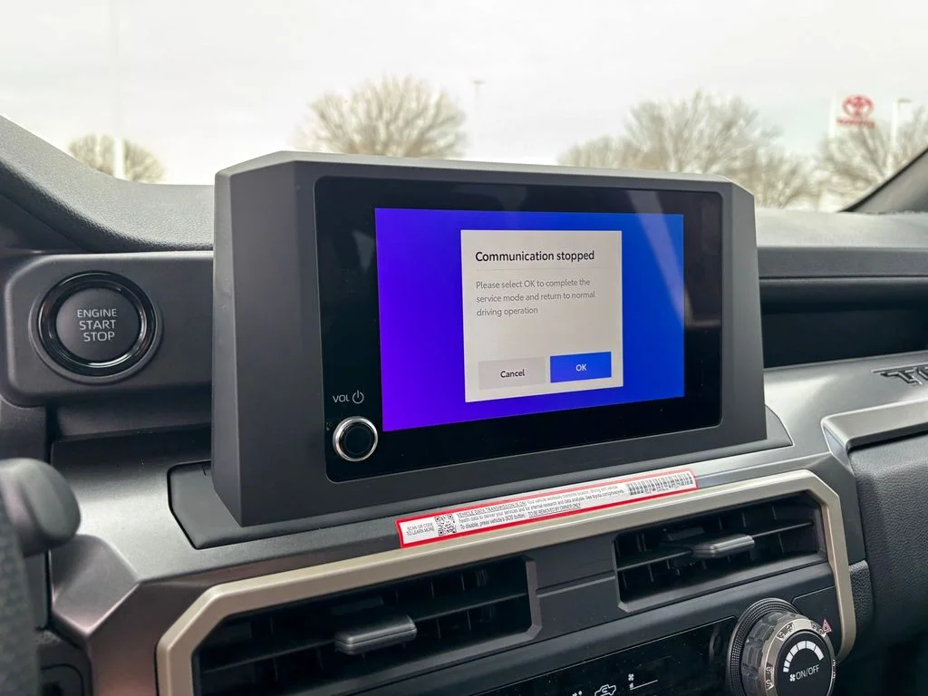 2025 Toyota Tacoma SR5 - Photo 43