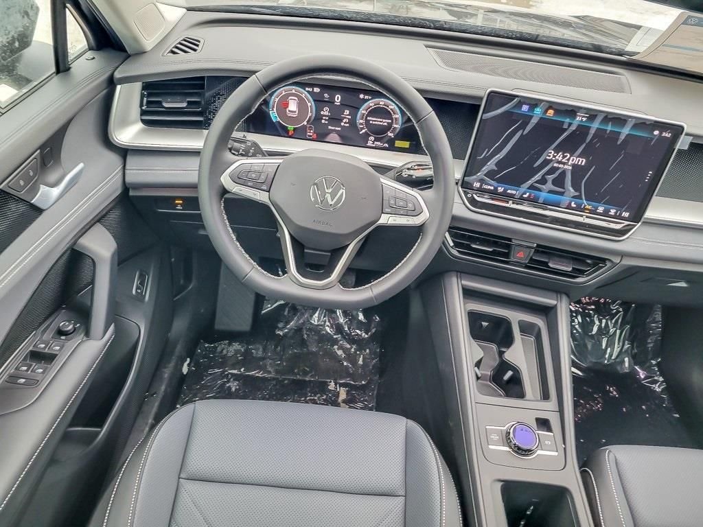 New 2026 Pure White Volkswagen 2.0T SE image 12