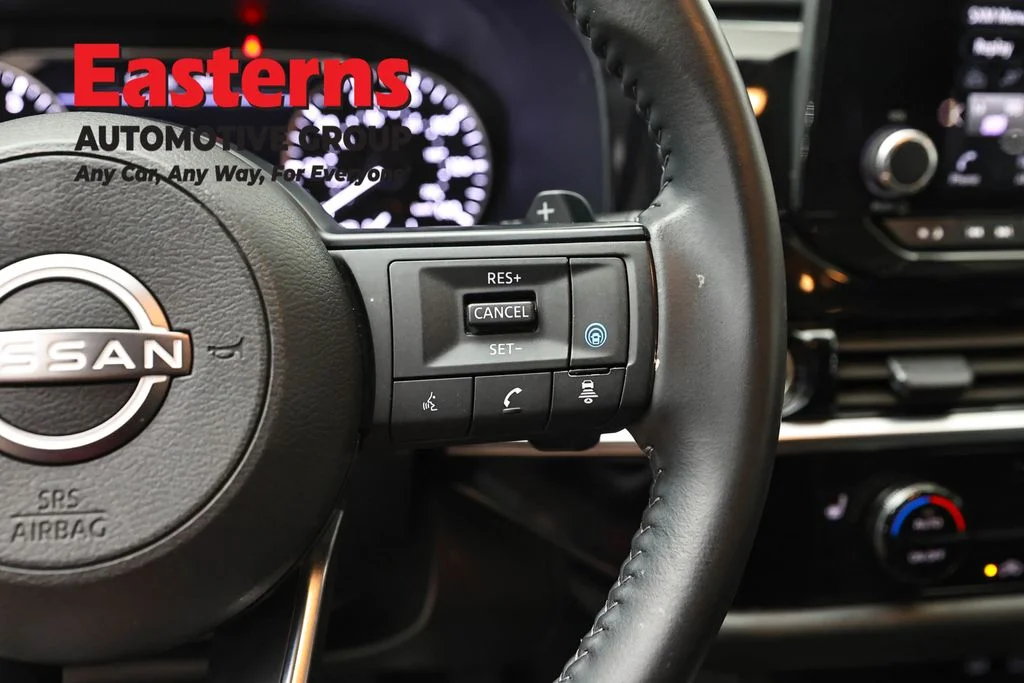 Used 2024 Red Nissan SV image 16