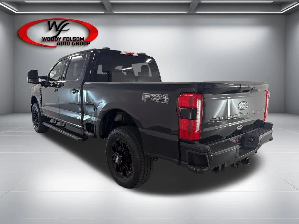 New 2027 Agate Black Metallic Ford F-250® Lariat® image 8