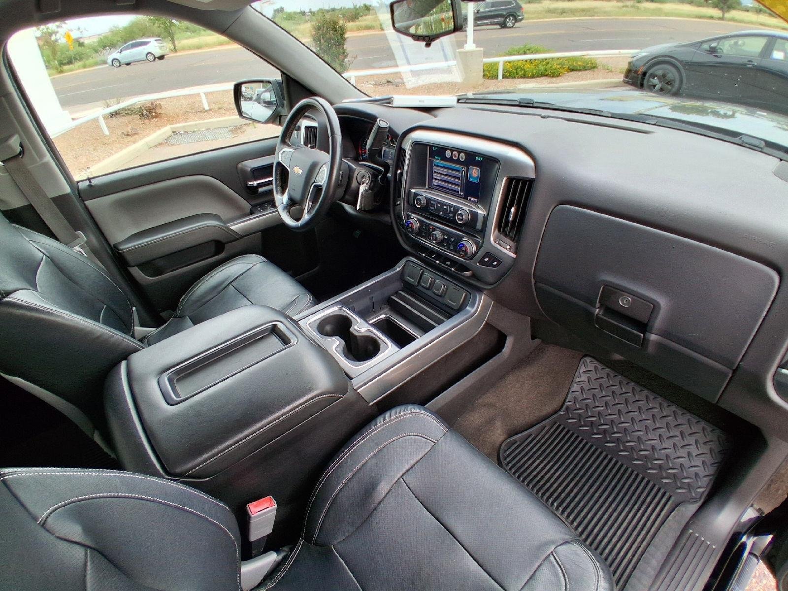 Used 2015 Black Chevrolet LT image 27