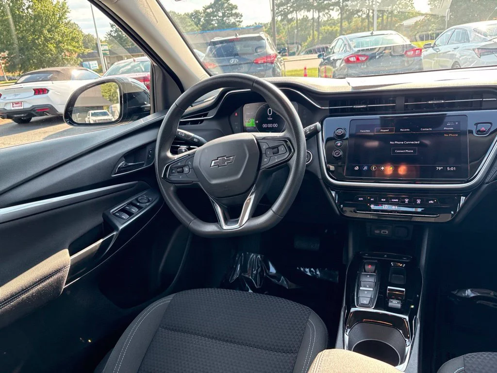 Used 2023 Black Chevrolet LT image 8
