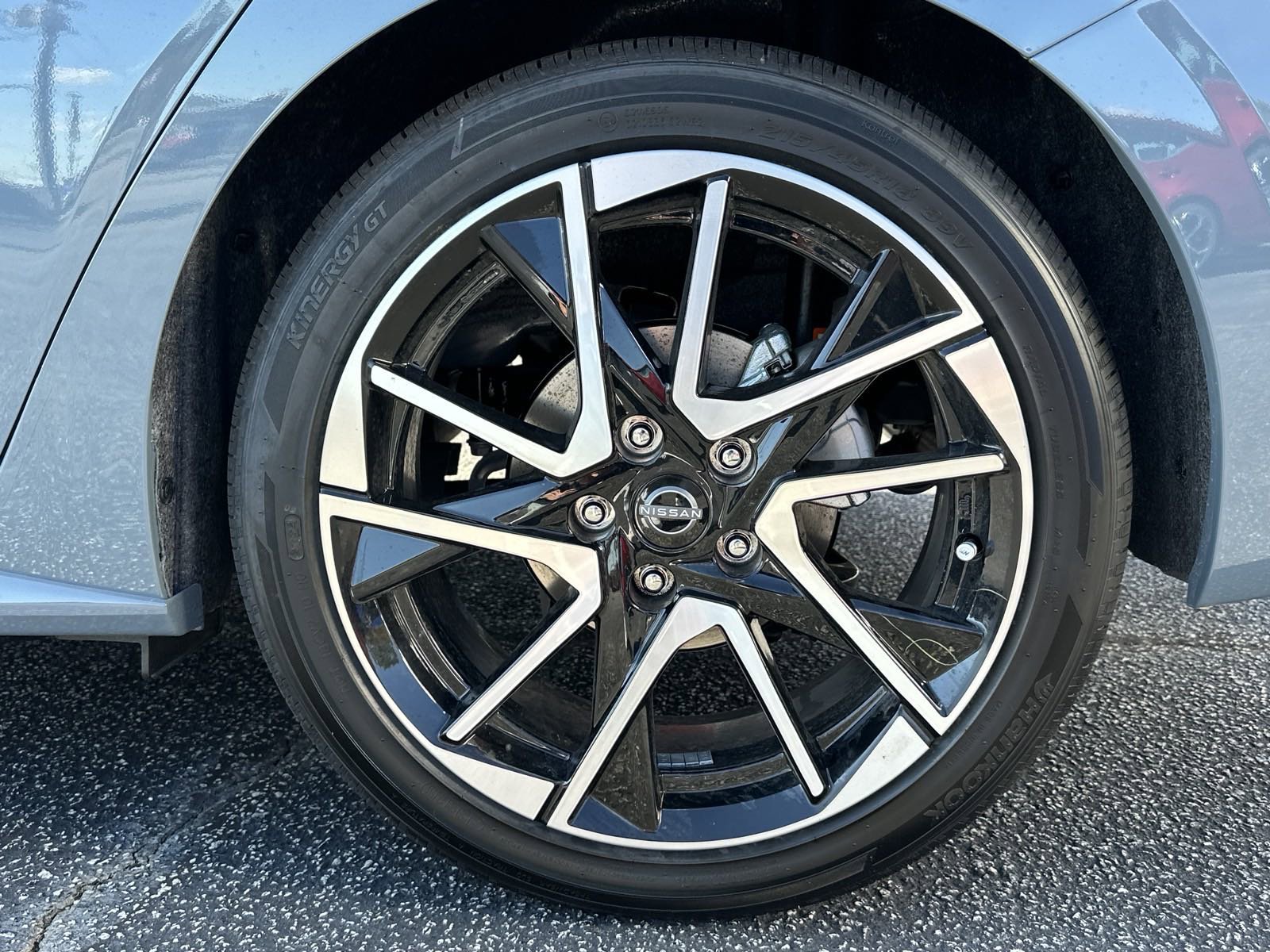 2025 Nissan Sentra SR - Photo 17