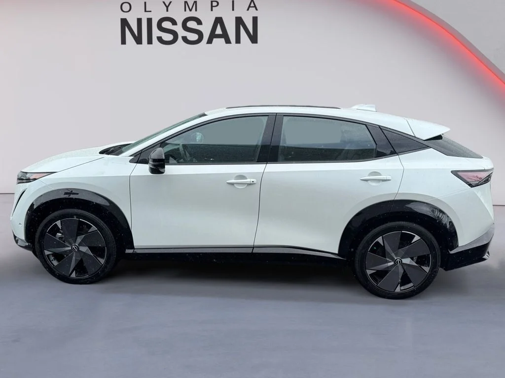 Used 2024 White Nissan PLATINUM+ e-4ORCE image 3