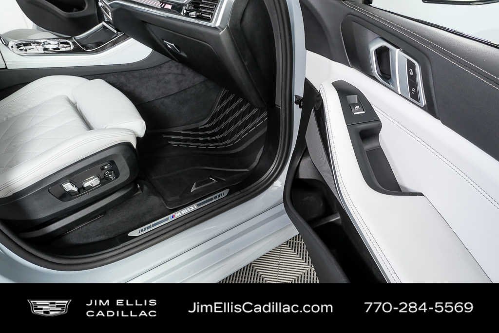 Used 2025 Brooklyn Grey Metallic BMW M60i image 25