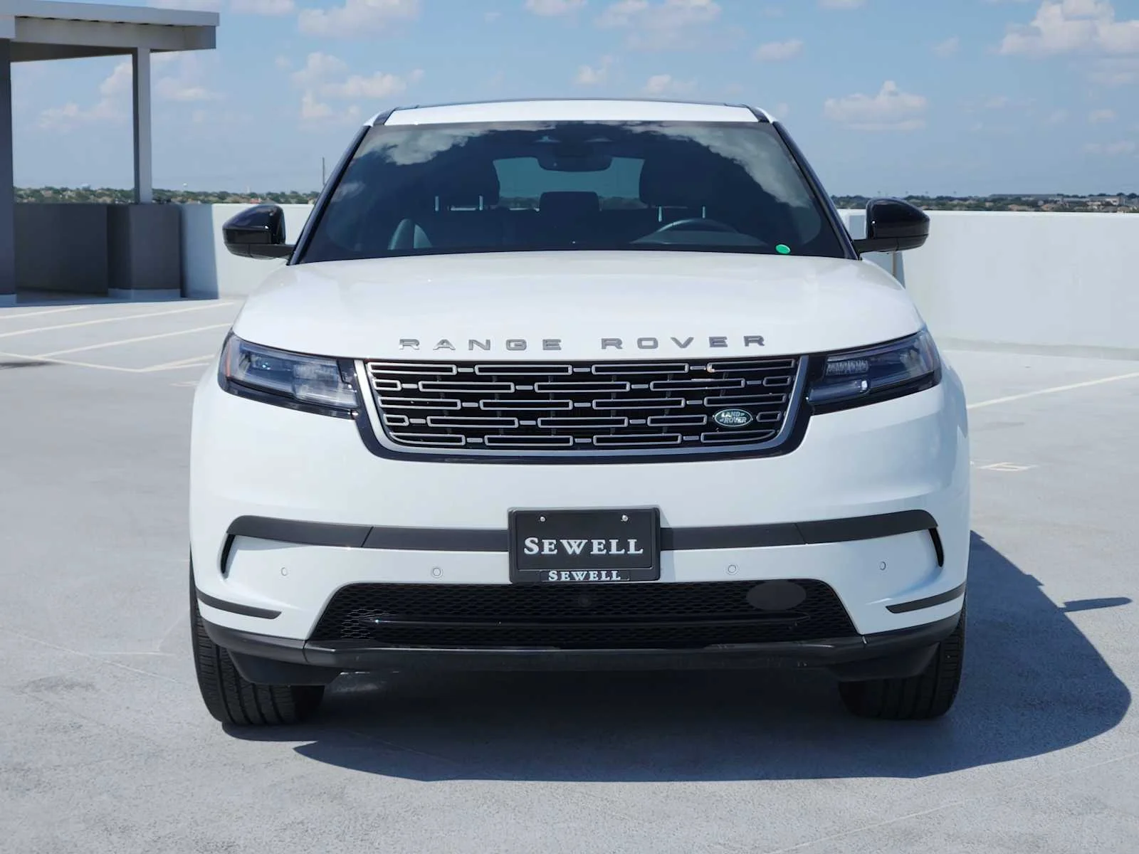 Certified Used 2025 Fuji White Land Rover S image 2