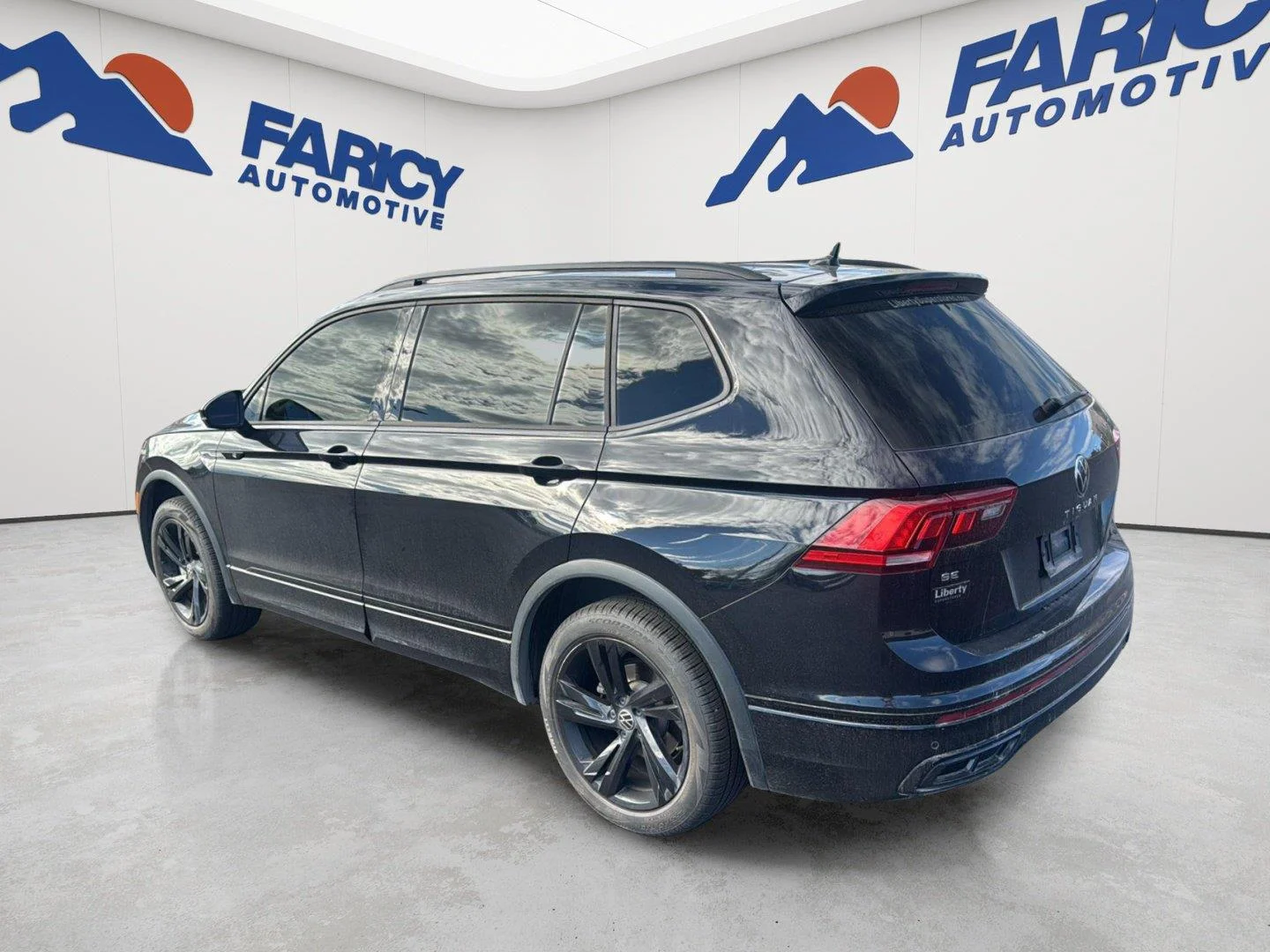 Used 2024 Deep Black Pearl Volkswagen SE R-Line Black image 5