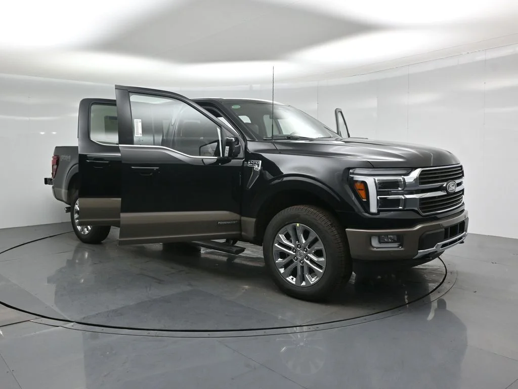 New 2026 Agate Black Metallic Ford King Ranch image 32