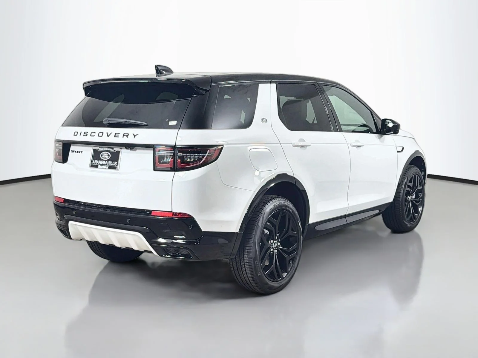 New 2026 Fuji White Land Rover Landmark image 5