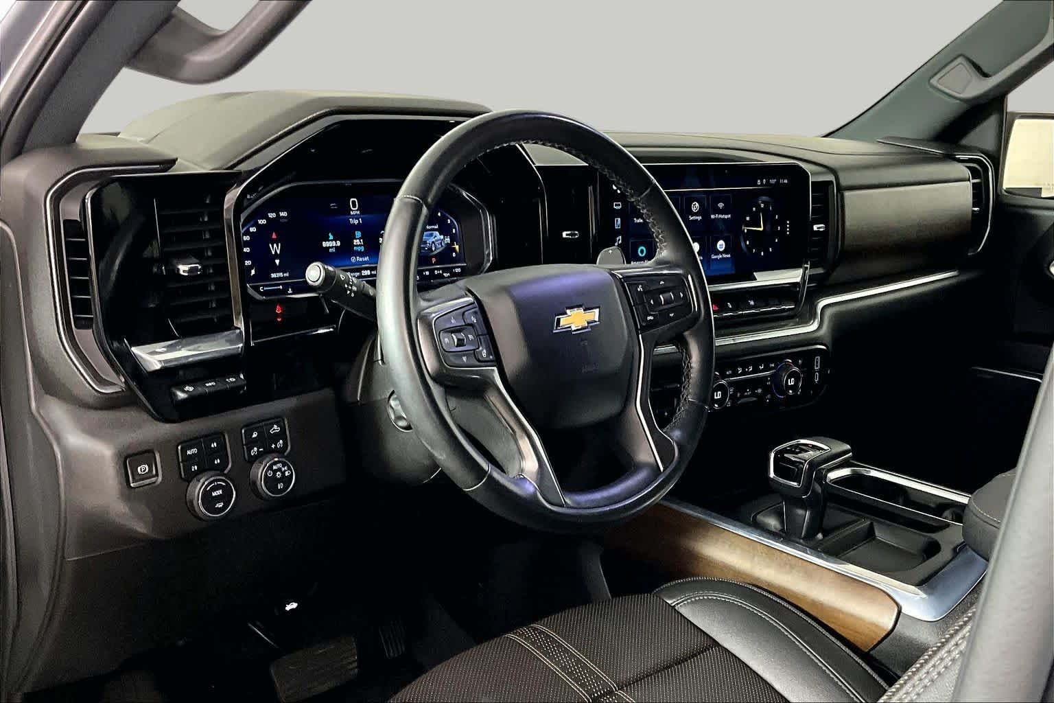 Used 2023 Sterling Gray Metallic Chevrolet High Country image 31