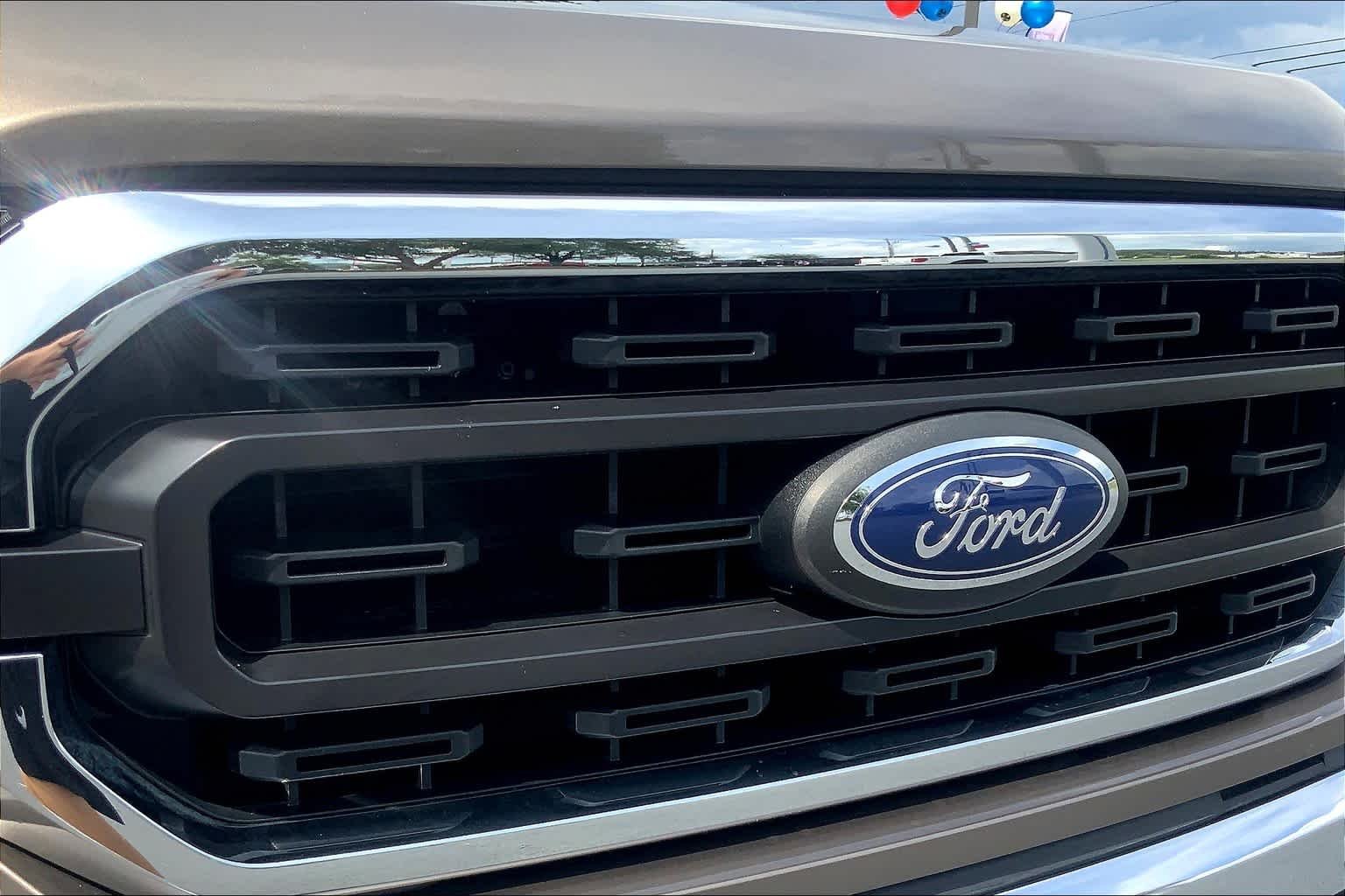 Used 2021 Stone Gray Metallic Ford XLT image 30
