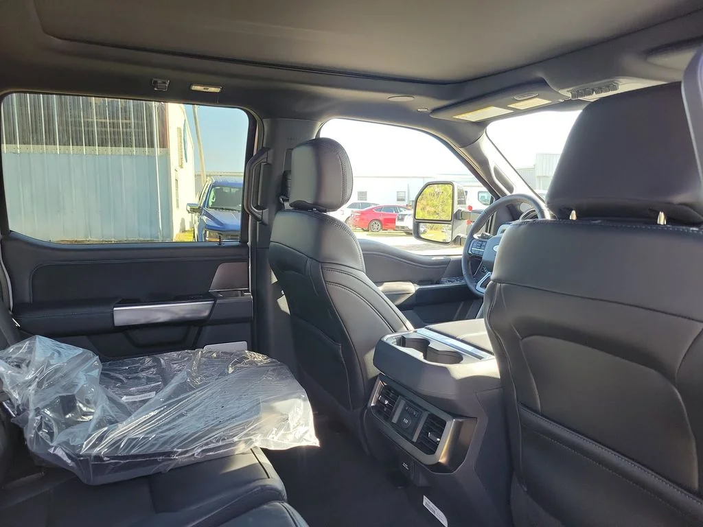 New 2026 Star White Metallic Tri-Coat Ford F-350® Platinum® image 28