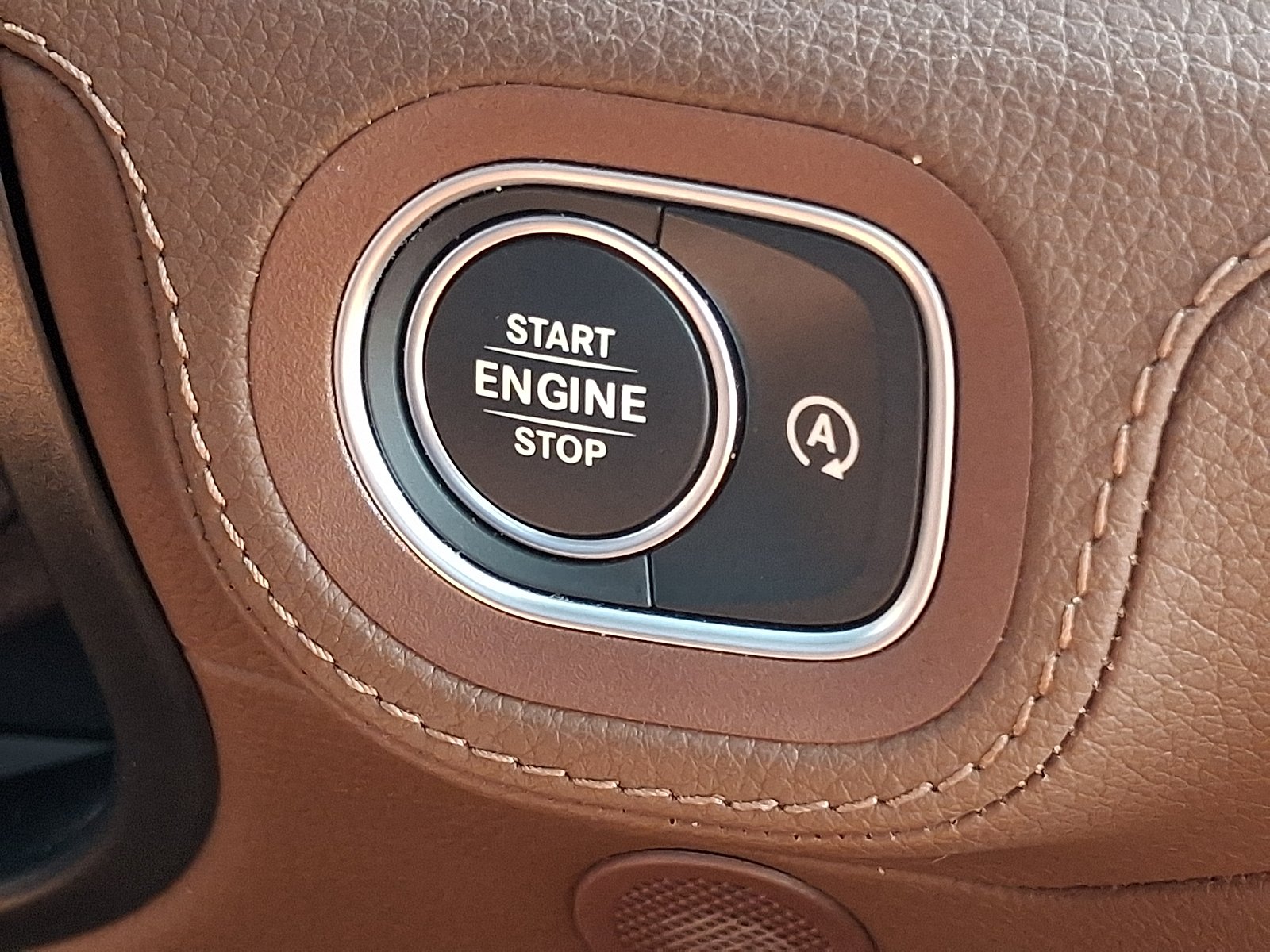 Certified Used 2025 Black Mercedes-Benz 4MATIC® image 24