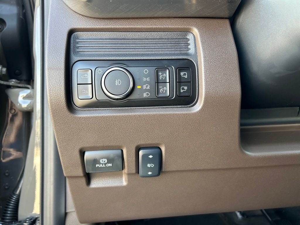 New 2026 Marsh Gray Ford King Ranch image 22