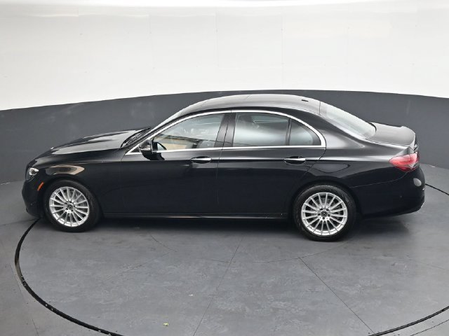 Used 2023  Mercedes-Benz E 350 image 27