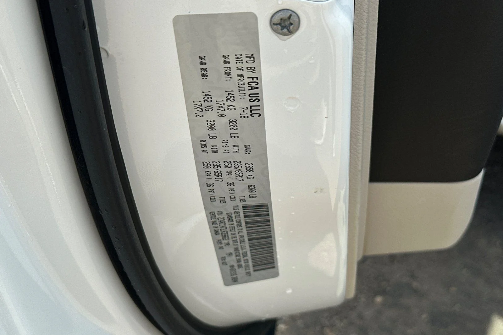 Used 2018 White Chrysler Limited image 34