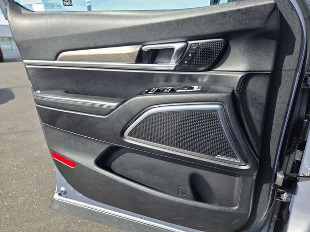 Used 2020 Silver Kia SX image 13