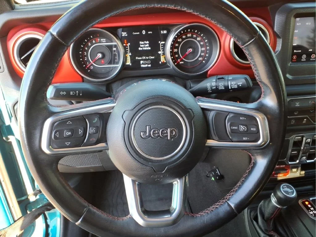 Used 2020 Teal Jeep Unlimited Rubicon image 22