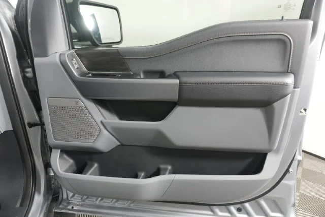 New 2026 Iconic Silver Metallic Ford Lariat® image 39