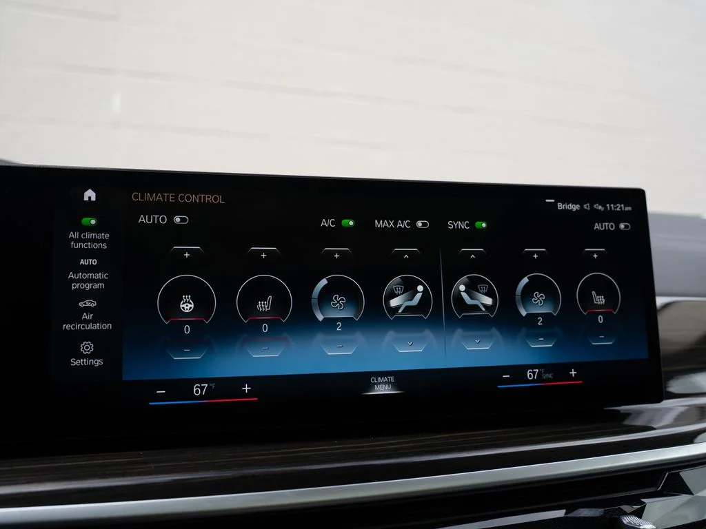 Used 2023 Blue BMW xDrive40i image 27