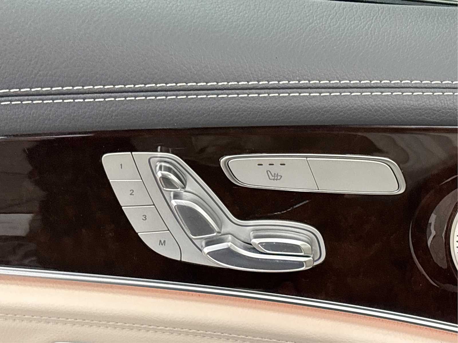 Used 2022 MANUFAKTUR Diamond White Mercedes-Benz E 350 image 22