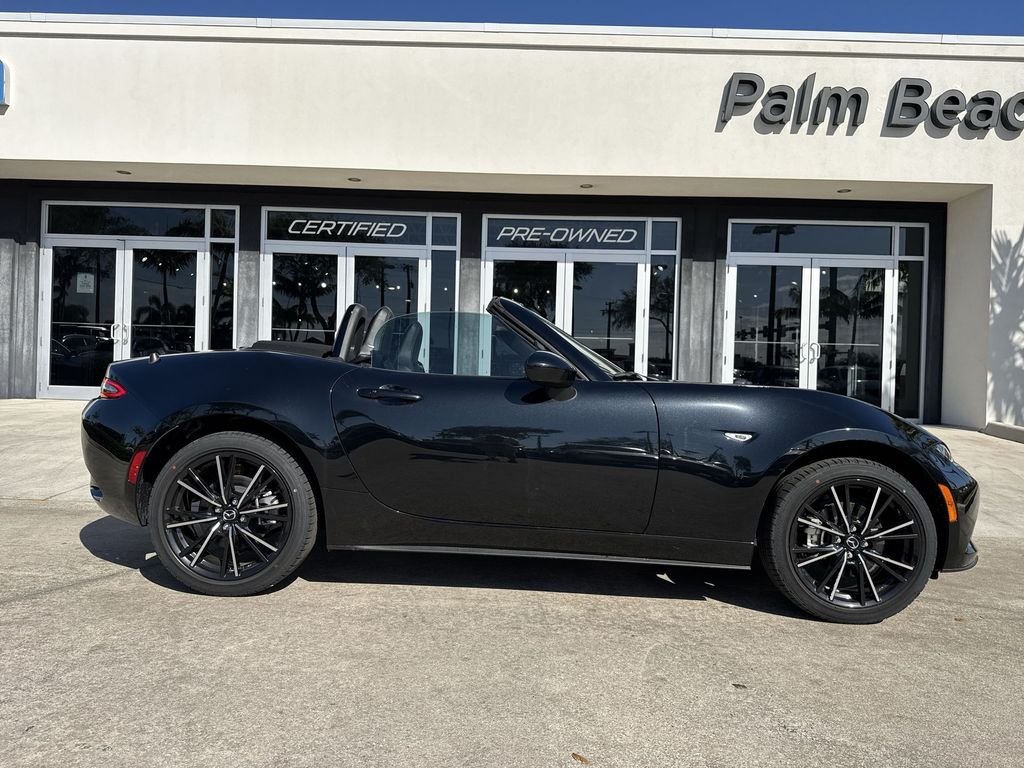 2025 Mazda MX-5 Miata Grand Touring - Photo 24