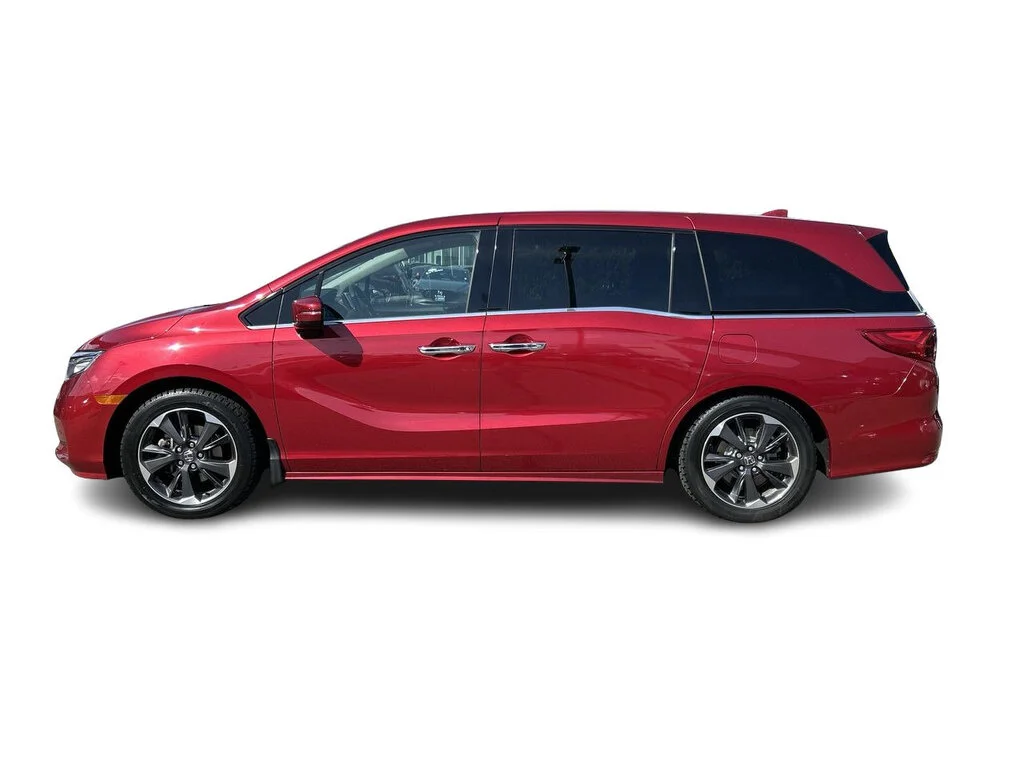 Used 2022 Radiant Red Metallic II Honda Touring No Accident History   Local BC   Clean Tit image 8