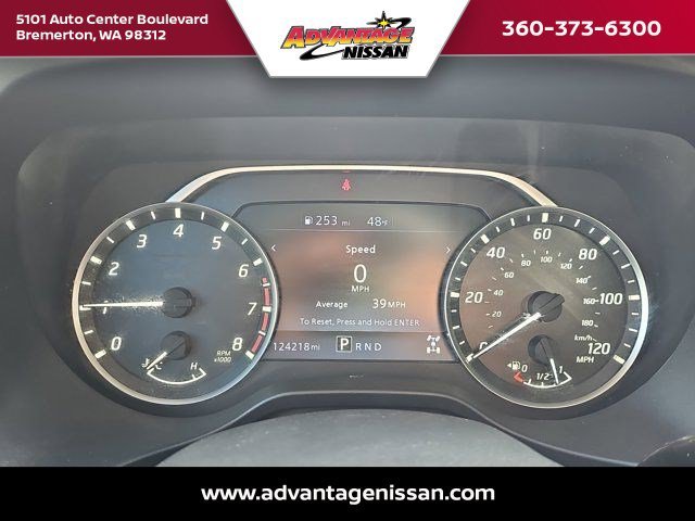 Used 2022 Glacier White Nissan SV image 13