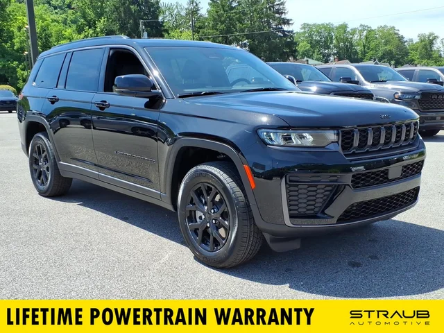 2026 Jeep Grand Cherokee L Laredo Altitude