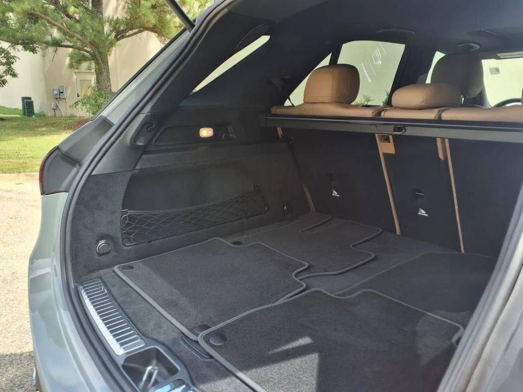 Certified Used 2026 MANUFAKTUR Alpine Grey Mercedes-Benz GLE 350 image 8