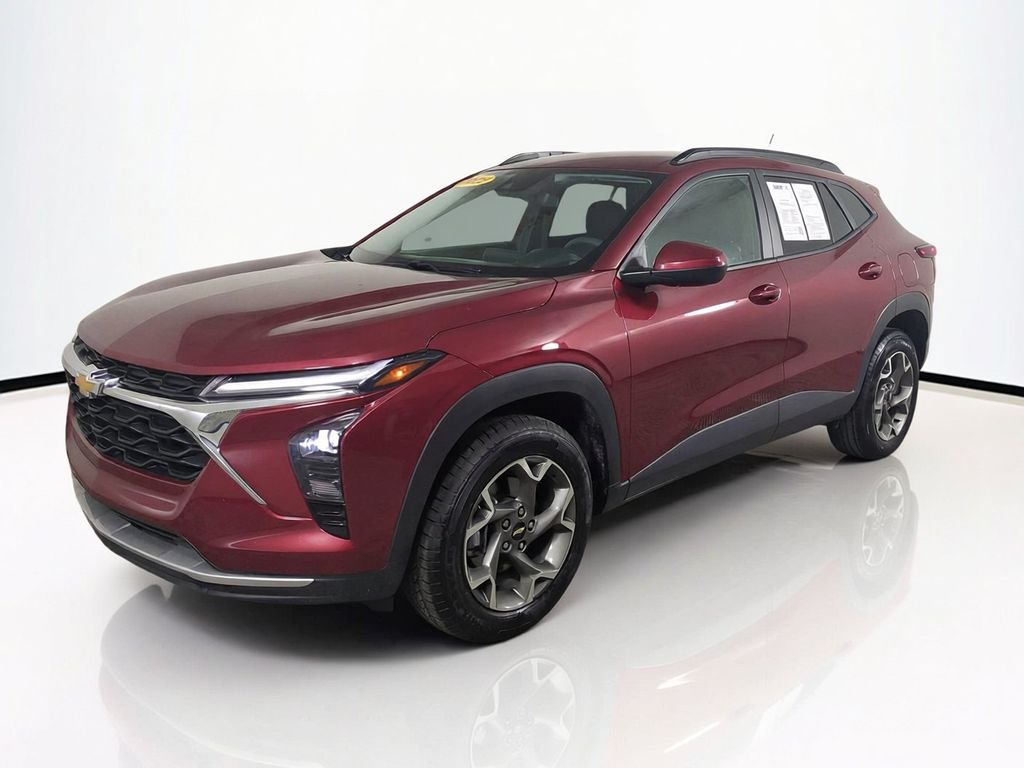 2025 Chevrolet Trax LT - Photo 9