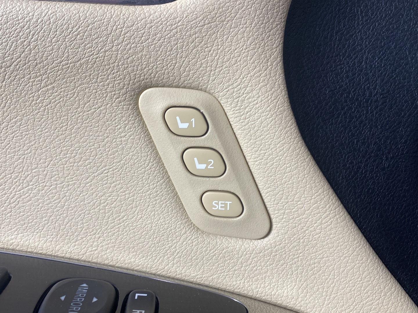 Used 2015 Mica Toyota Limited image 16