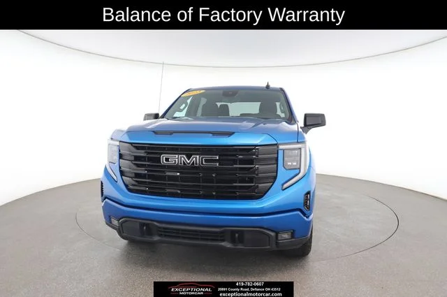 Used 2023 Blue GMC Elevation image 32