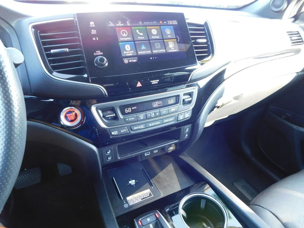 Used 2025 Red Honda Black Edition image 40