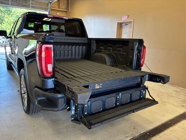 Used 2021 Blue GMC Denali image 26