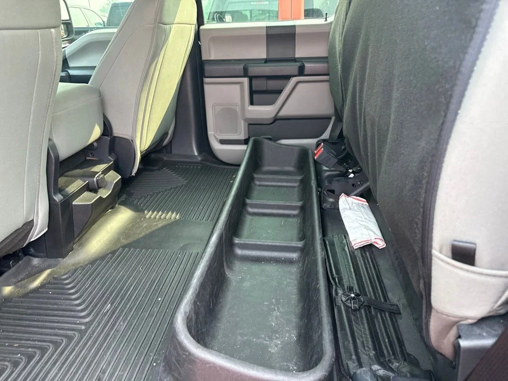 Used 2021 Blue Ford XL image 19