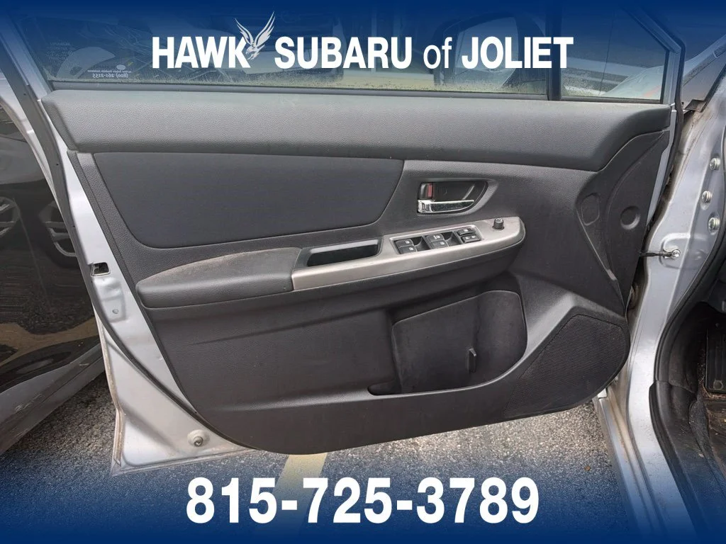 Used 2015 Ice Silver Metallic Subaru Premium image 6