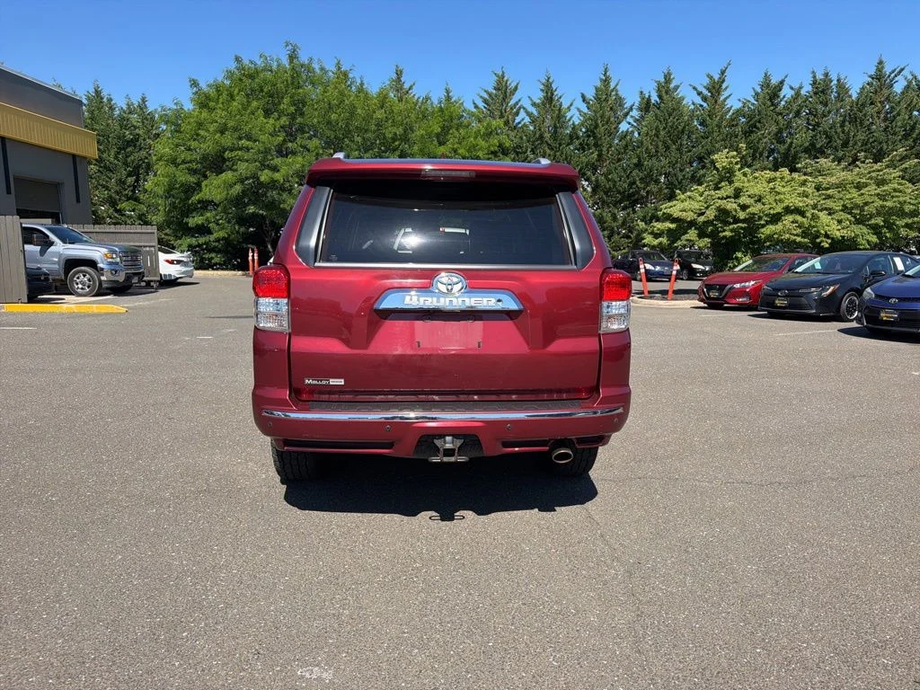 Used 2010 Red Toyota Trail image 6