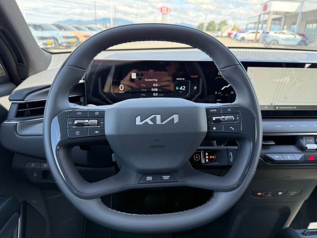 New 2026 Glacial White Kia Land AWD image 22