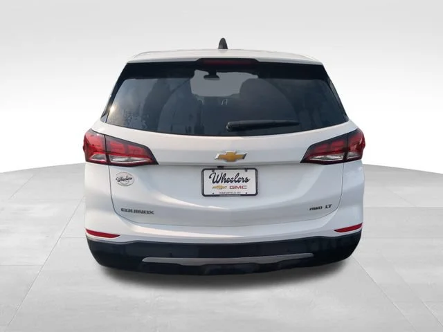 Used 2023 Summit White Chevrolet LT image 4