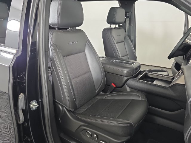 Used 2024 Onyx Black GMC Denali image 33