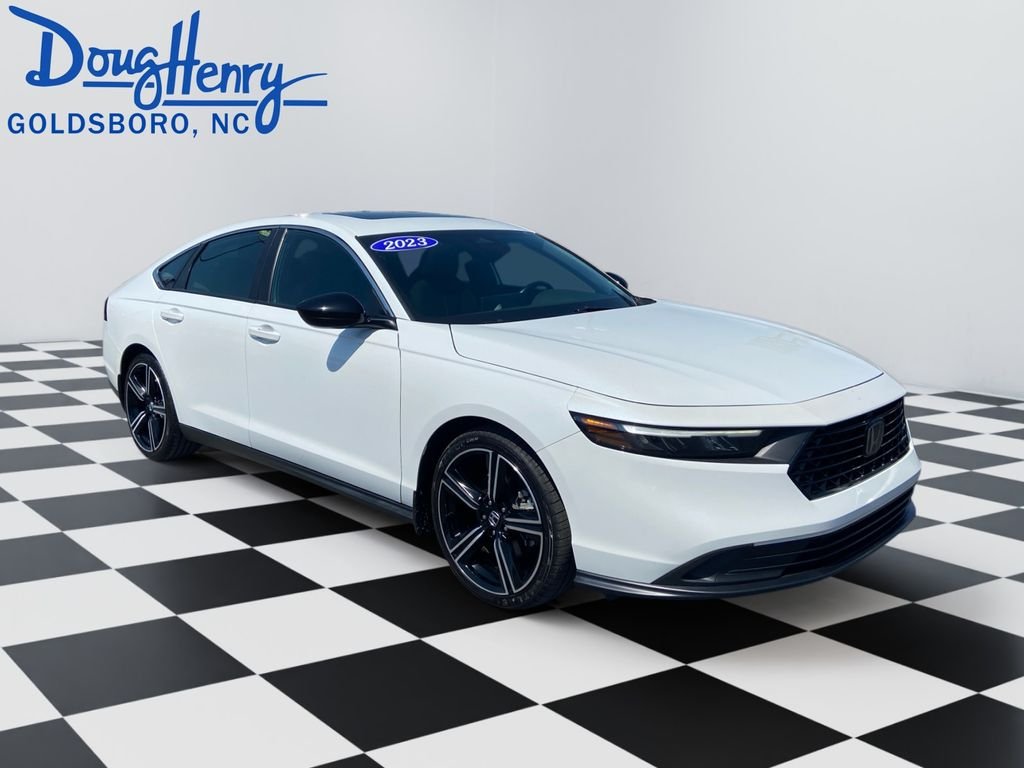 Used 2023  Honda Sport image 7