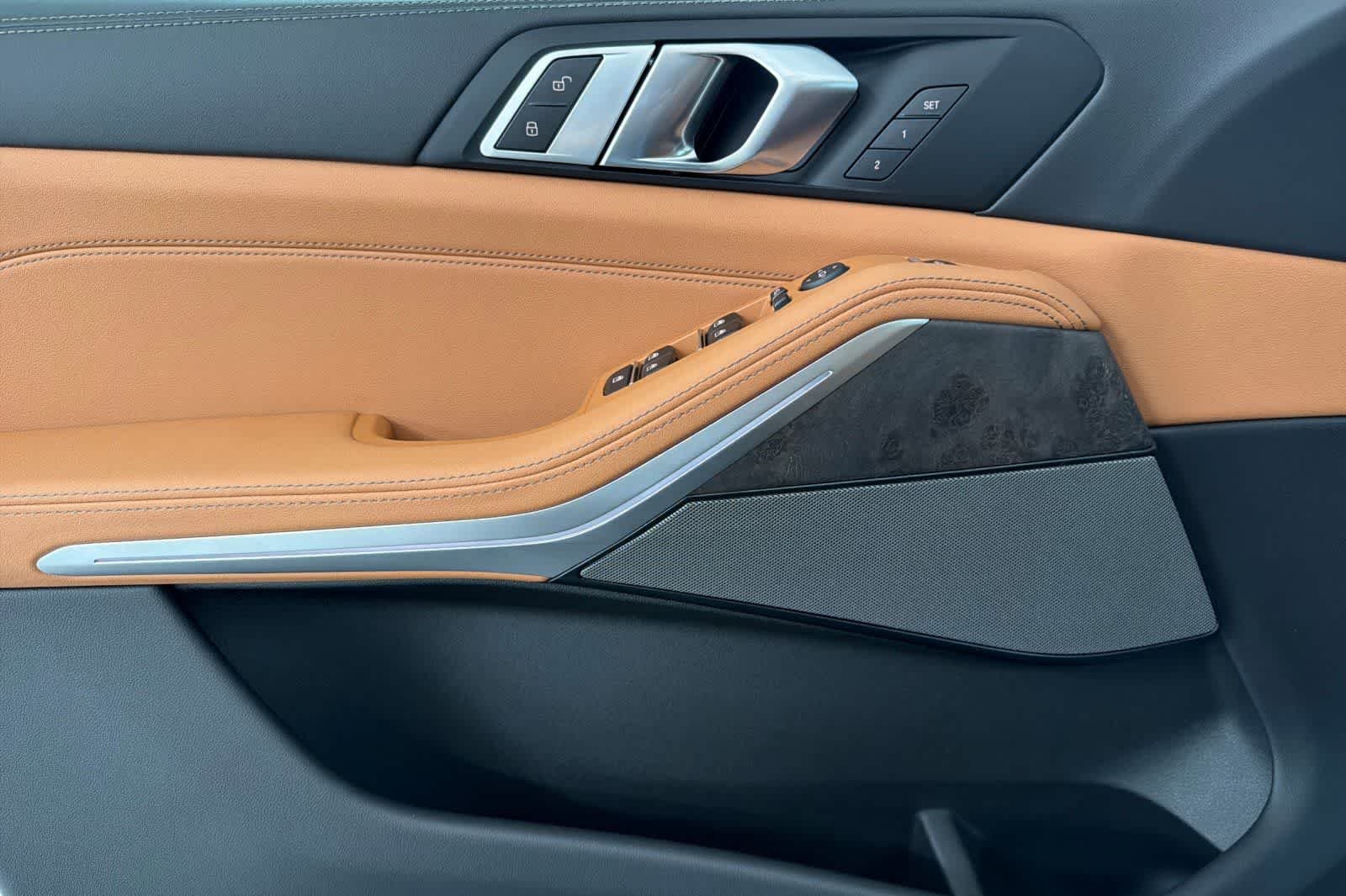New 2026 Skyscraper Grey Metallic BMW xDrive40i image 12
