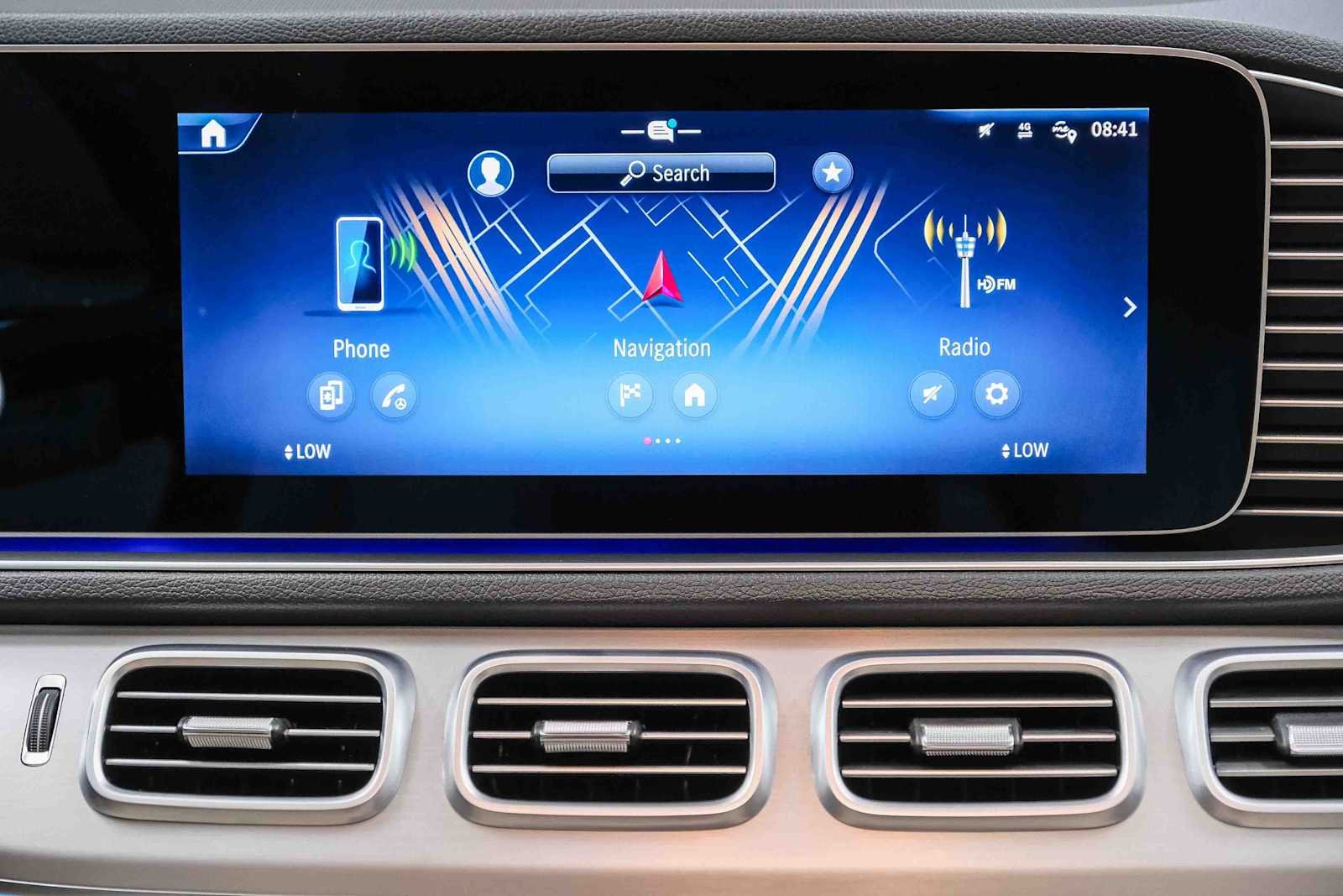 Certified Used 2024 Polar White Mercedes-Benz GLE 450e Plug-In Hybrid image 18